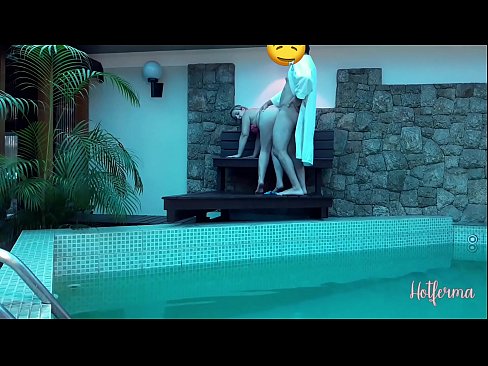 ❤️ O xefe invita a criada á piscina, pero non puido resistirse a un quente Vídeo de puta  na pornografía gl.alluremagazine.top ❌